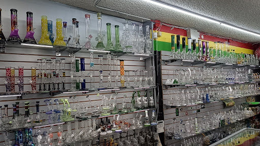 Tobacco Shop «Smokeyz Smoke Shop», reviews and photos, 410 Euclid St #7, Anaheim, CA 92802, USA