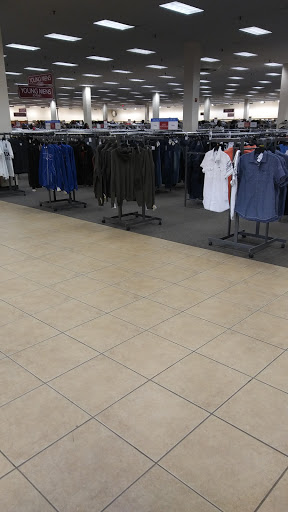 Clothing Store «Burlington Coat Factory», reviews and photos, 271 Cottage Grove Rd, Bloomfield, CT 06002, USA