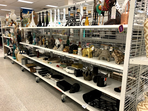 Clothing Store «Ross Dress for Less», reviews and photos, 2201 Preston Rd, Plano, TX 75093, USA