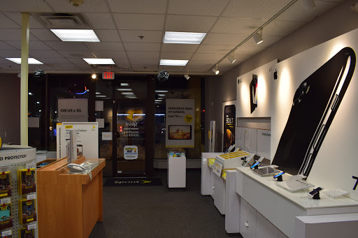 Cell Phone Store «Sprint Store», reviews and photos, 908 Chapel St, New Haven, CT 06510, USA