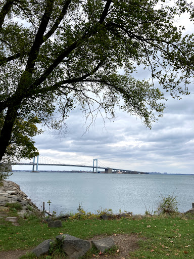 Park «Fort Totten Park», reviews and photos, Totten Ave & 15 Rd, Bayside, NY 11359, USA