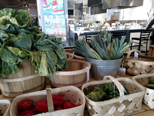 Shopping Mall «The Shops at Sea Pines Center», reviews and photos, 71 Lighthouse Rd #300, Hilton Head Island, SC 29928, USA