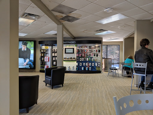 Cell Phone Store «Verizon Authorized Retailer – Cellular Sales», reviews and photos, 755 Russ Ave, Waynesville, NC 28786, USA