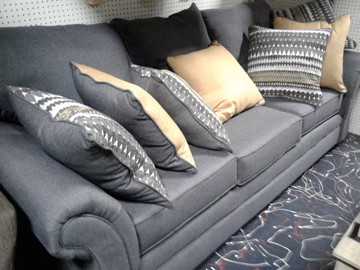 Flea Market «Springfield Flea Market & Gifts», reviews and photos, 1325 E Trafficway St, Springfield, MO 65802, USA