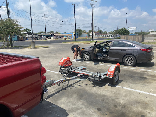 Truck Rental Agency «U-Haul Moving & Storage of Crosstown», reviews and photos, 3611 S Port Ave, Corpus Christi, TX 78415, USA