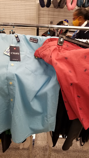 Clothing Store «Ross Dress for Less», reviews and photos, 921 E Commercial Blvd, Oakland Park, FL 33334, USA