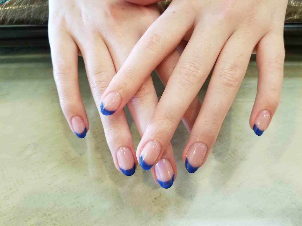 Lux Nail Studio 60045