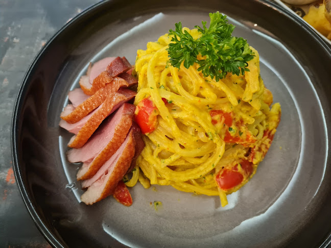 548 MacPherson Rd, Singapore 368227