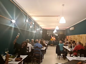 100 Moengas "Tapas,Restaurante, Cervejaria"