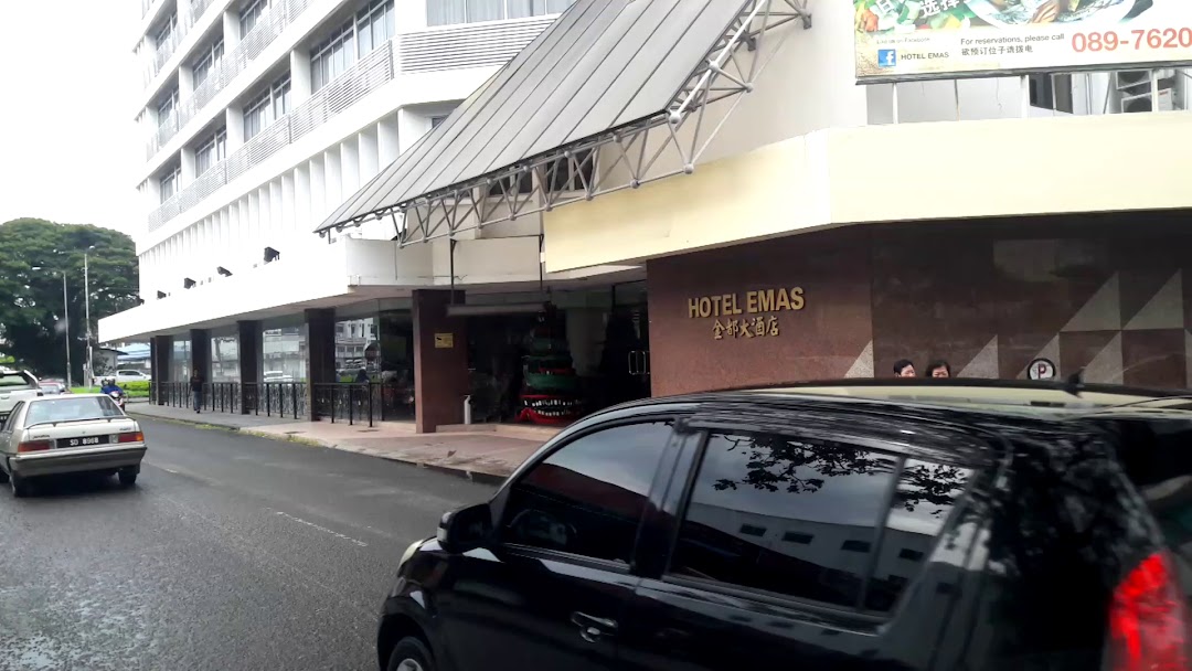 Hotel Emas
