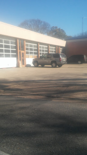 Tire Shop «Firestone Complete Auto Care», reviews and photos, 3507 Poplar Ave, Memphis, TN 38111, USA