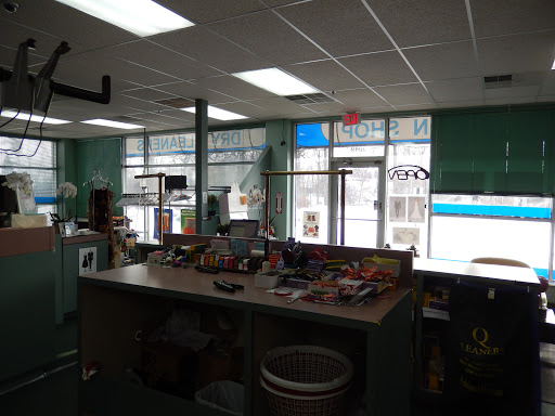 Dry Cleaner «Meadowbrook Alteration Shop», reviews and photos, 3049 E Walton Blvd, Auburn Hills, MI 48326, USA