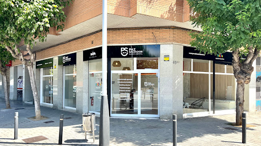 Clínica Dental Sant Joan Despí | Dentista Paz Salvador en Sant Joan Despí, Barcelona