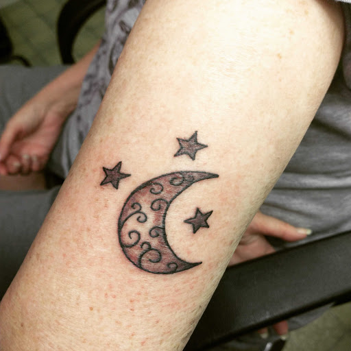 Explore cute tattoo ideas for feet, creative tattoo ideas in Carbondale, available at MsCandyTattoo