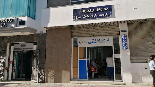 Verónica Armijos - Notaria Tercera del cantón Loja