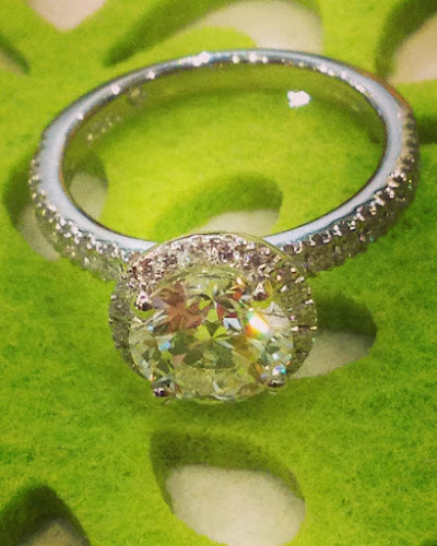 Reviews of Avita Jewellery :- #1 Bespoke Diamond Jewellers | Engagement Rings | Moissanite Rings in London - Jewelry