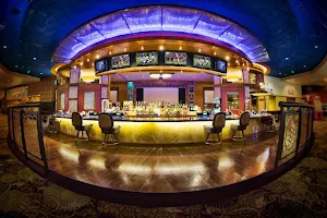 Center Bar at Calder Casino image