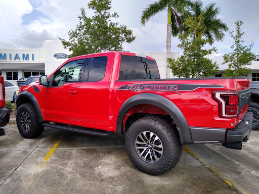 Car Dealer «Tamiami Ford», reviews and photos, 1471 Airport Pulling Rd N, Naples, FL 34104, USA