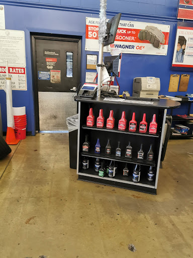 Auto Parts Store «Pep Boys Auto Parts & Service», reviews and photos, 22671 Lake Forest Dr, Lake Forest, CA 92630, USA