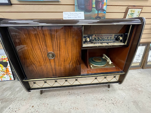 Thrift Store «St Vincent De Paul Society», reviews and photos, 5236 Cedar St, Bellaire, TX 77401, USA