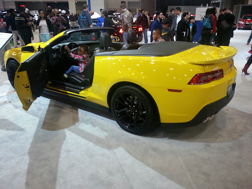 Shopping Mall «Woodmoor Shopping Center», reviews and photos, 10115 Colesville Rd, Silver Spring, MD 20901, USA