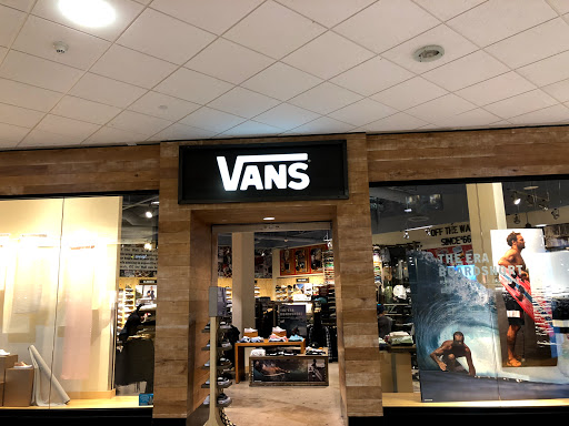 Vans, 14200 E Alameda Ave #1015a, Aurora, CO 80012, USA, 