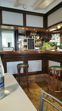 Atmosphère du Restaurant Le Perroquet Vert à Saint-Thélo - n°3