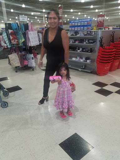 Shopping Mall «Dutch Square Mall», reviews and photos, 421 Bush River Rd, Columbia, SC 29210, USA