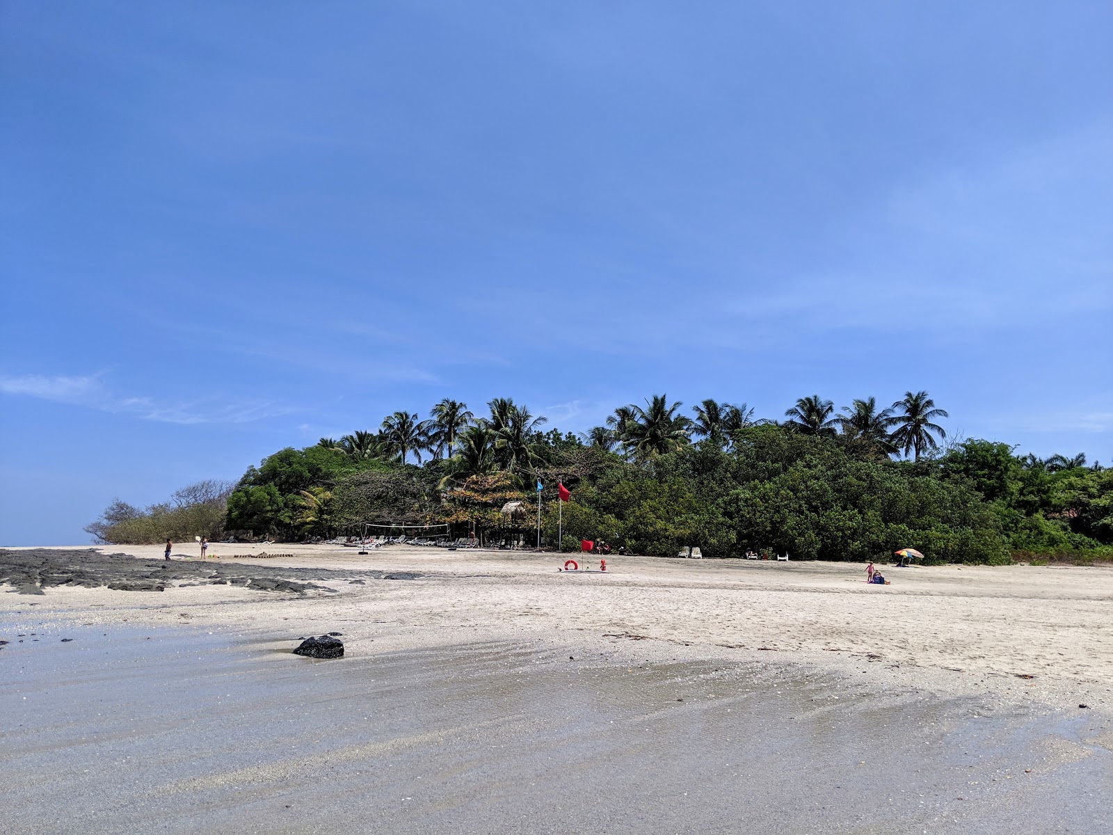 Fotografie cu Playa Langosta - locul popular printre cunoscătorii de relaxare