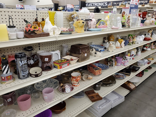 Thrift Store «South Tacoma Goodwill», reviews and photos, 8025 S Hosmer St, Tacoma, WA 98408, USA