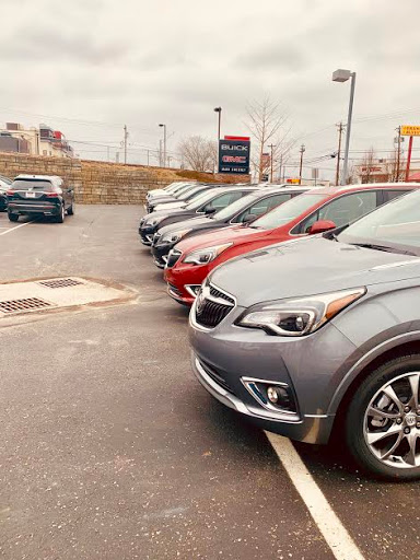 Car Dealer «Mark Sweeney Buick GMC», reviews and photos, 3365 Highland Ave, Cincinnati, OH 45213, USA