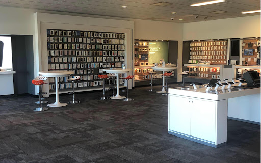 Cell Phone Store «AT&T», reviews and photos, 5527 S Williamson Blvd, Port Orange, FL 32128, USA