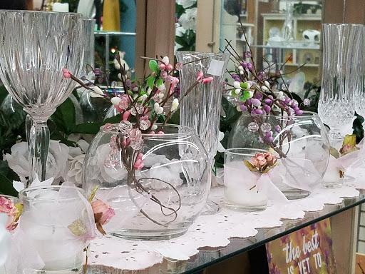 Thrift Store «Hospice Thrift Store», reviews and photos, 503 E Seltice Way # F, Post Falls, ID 83854, USA