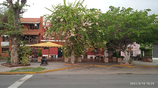 Casa Rosada Boutique Hotel & Restaurant