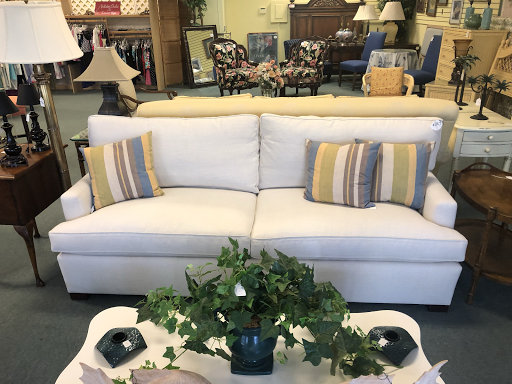 Thrift Store «Tambourine Resale Shop», reviews and photos, 1619 10th Ave, Vero Beach, FL 32960, USA