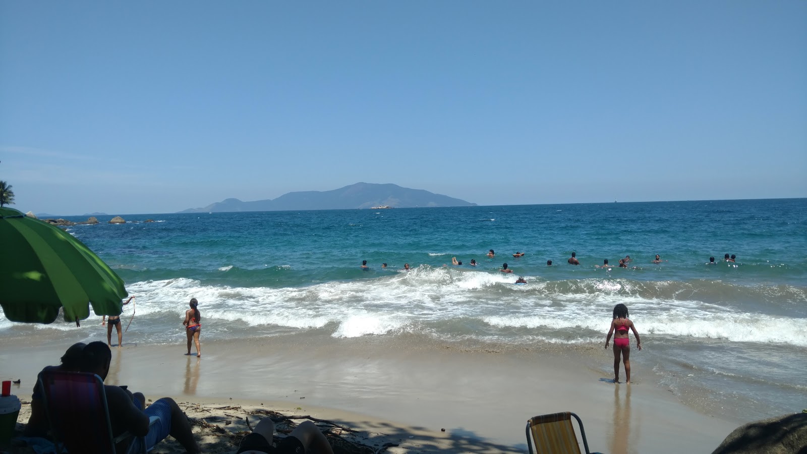 Foto di Spiaggia Ana con una superficie del acqua cristallina