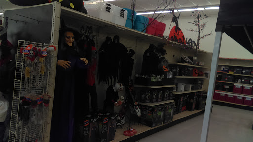 Discount Store «Big Lots», reviews and photos, 1235 Farmington Ave, Bristol, CT 06010, USA