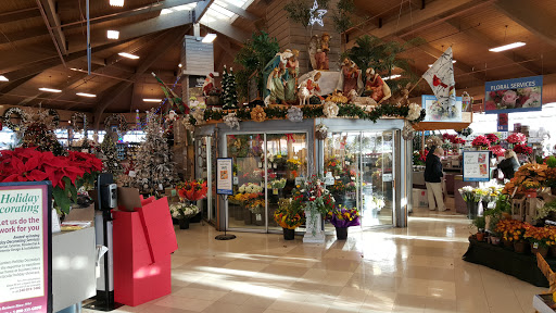 English Gardens, 44850 Garfield Rd, Charter Twp of Clinton, MI 48038, USA, 