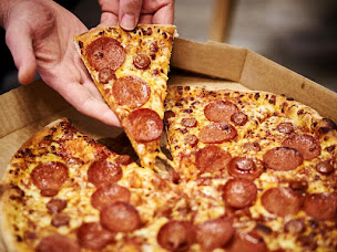 Photo n°29 de Domino's Pizza Annecy - Centre à Annecy ()