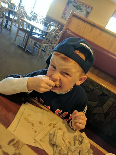 Pizza Restaurant «Round Table Pizza», reviews and photos, 9055 Woodcreek Oaks Blvd #190, Roseville, CA 95747, USA