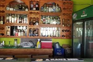 Lushe Restaurant and Bar image
