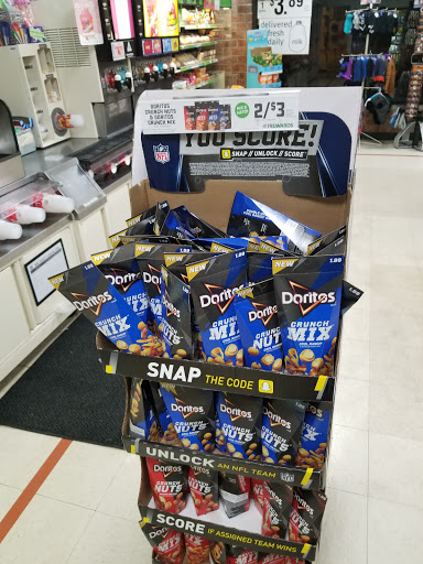 Convenience Store «7-Eleven», reviews and photos, 594 S Main St, Lombard, IL 60148, USA