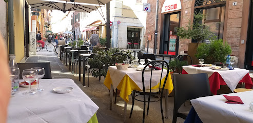 Ristorante Pizzeria Woodpecker - Via Saraceno, 14, 44121 Ferrara FE, Italy