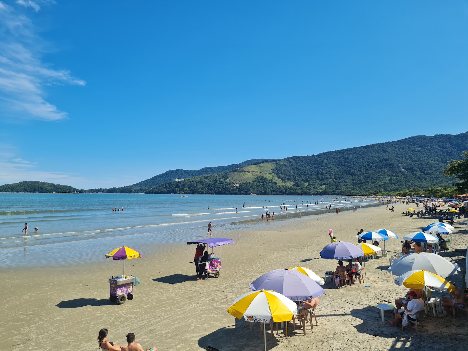 Foto van Strand van Maranduba met turquoise puur water oppervlakte