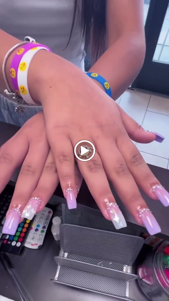 Refined Nails & Spa 85305