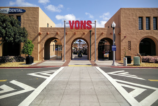 Grocery Store «Vons», reviews and photos, 2495 Truxtun Rd Suite 100, San Diego, CA 92106, USA