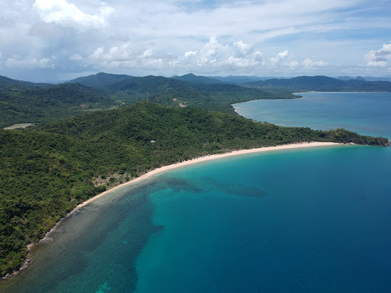 Mansilawit Beach
