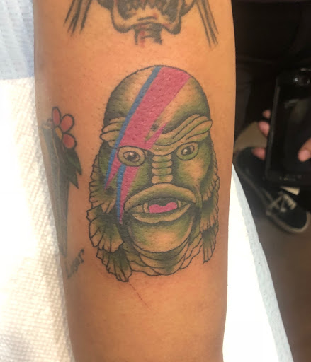 Tattoo Shop «Coastline Tattoo Studio - Provincetown», reviews and photos, 290A Commercial St, Provincetown, MA 02657, USA