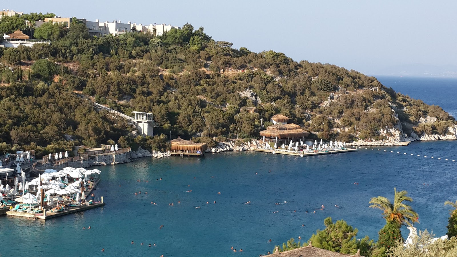 Hilton Bodrum Plajı'in fotoğrafı çok temiz temizlik seviyesi ile