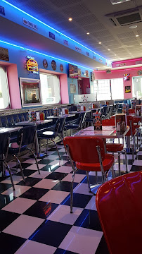 Atmosphère du Restaurant américain Memphis - Restaurant Diner à Bruay-la-Buissière - n°12